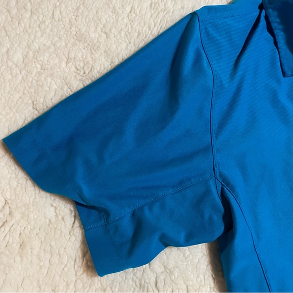 Mens small Blue Nike Golf Shirt. Great condition - Picture 4 of 8